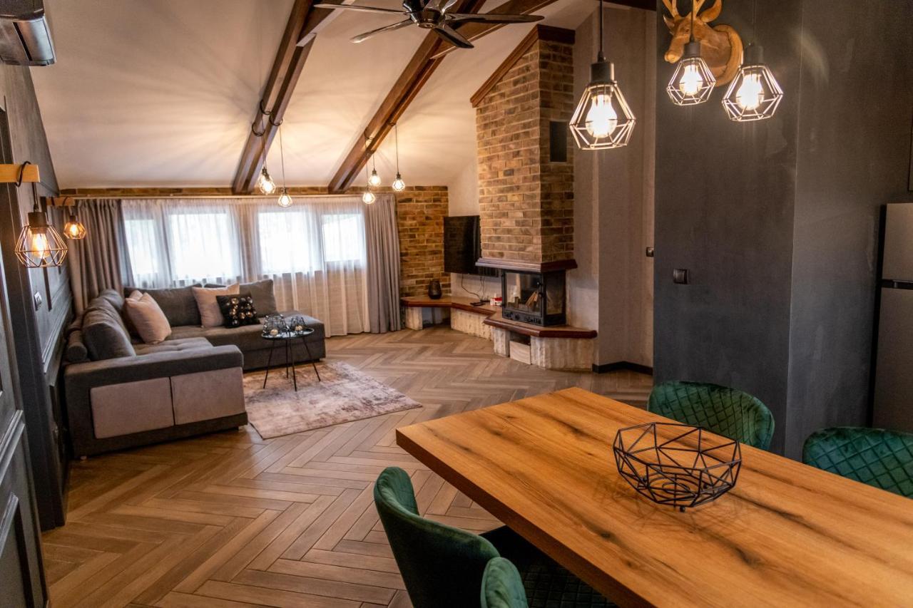Hotel Hunters House Ezerets Экстерьер фото