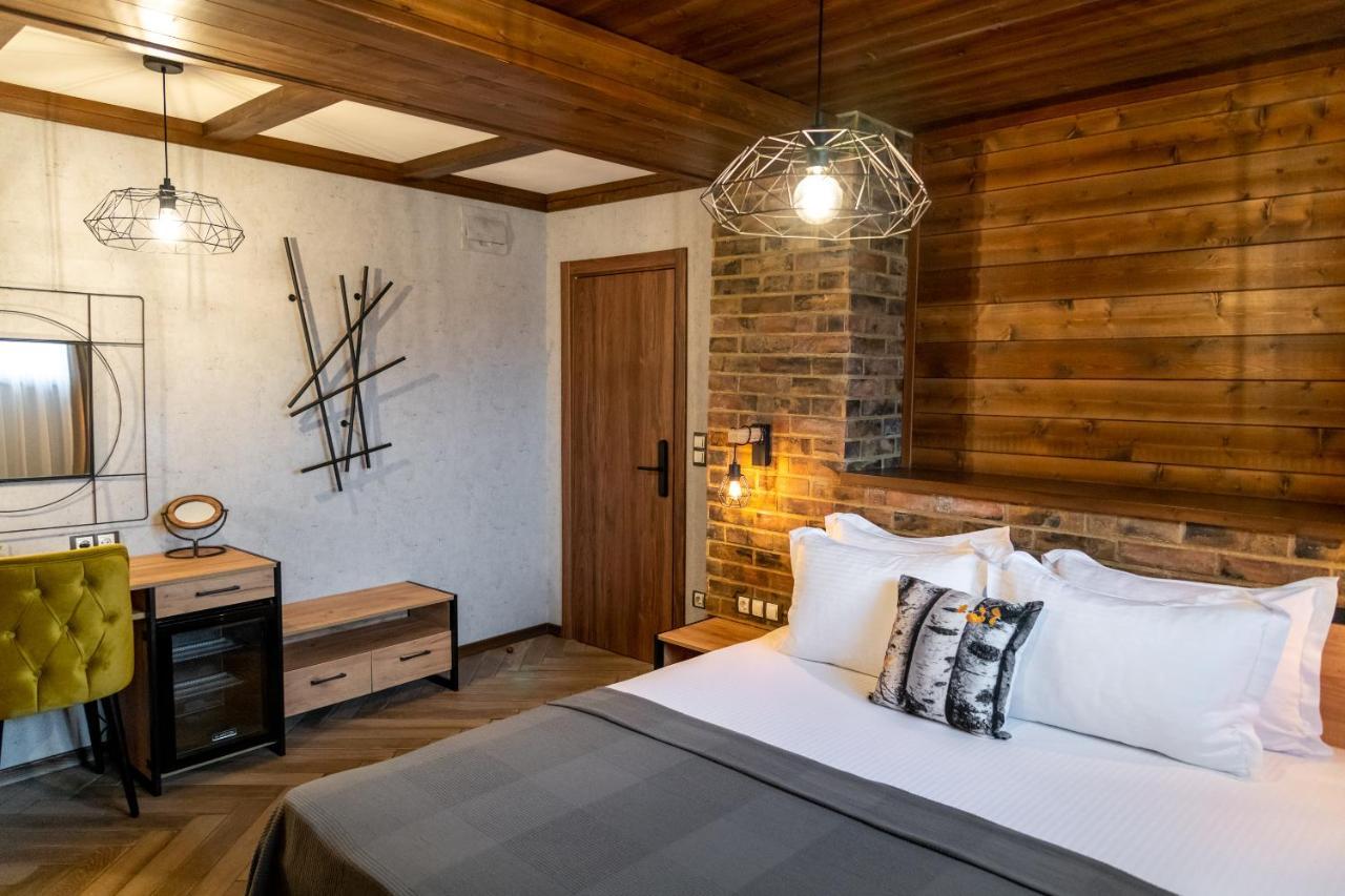 Hotel Hunters House Ezerets Экстерьер фото