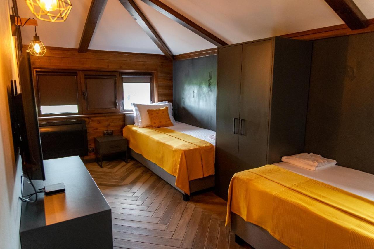 Hotel Hunters House Ezerets Экстерьер фото