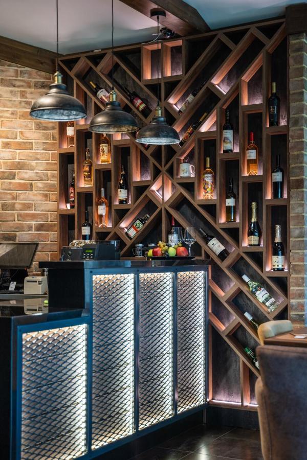Hotel Hunters House Ezerets Экстерьер фото